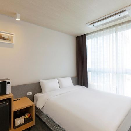 Grand City Hotel Changwon Extérieur photo