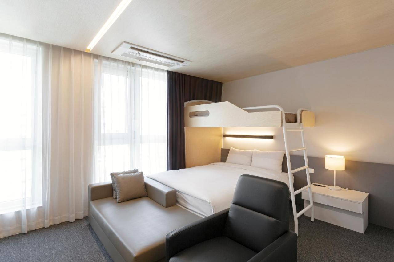 Grand City Hotel Changwon Extérieur photo