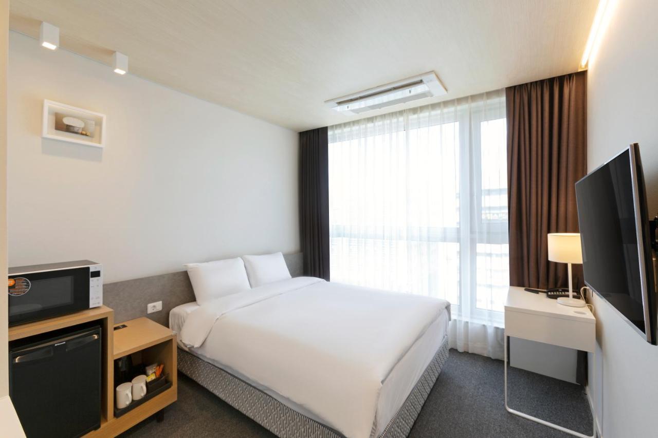 Grand City Hotel Changwon Extérieur photo