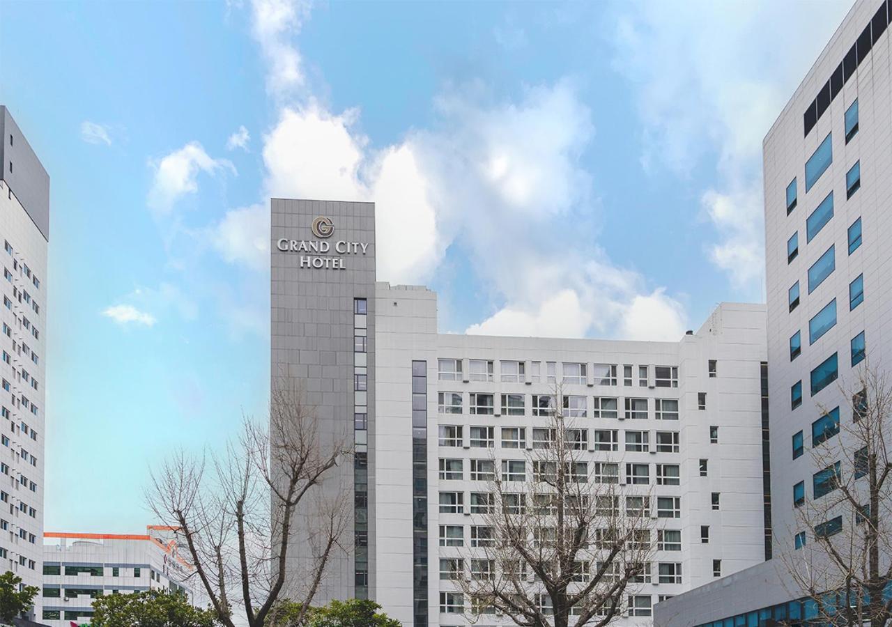 Grand City Hotel Changwon Extérieur photo