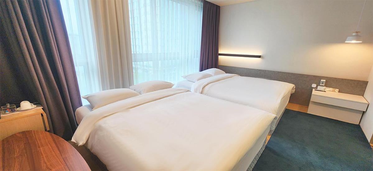 Grand City Hotel Changwon Extérieur photo