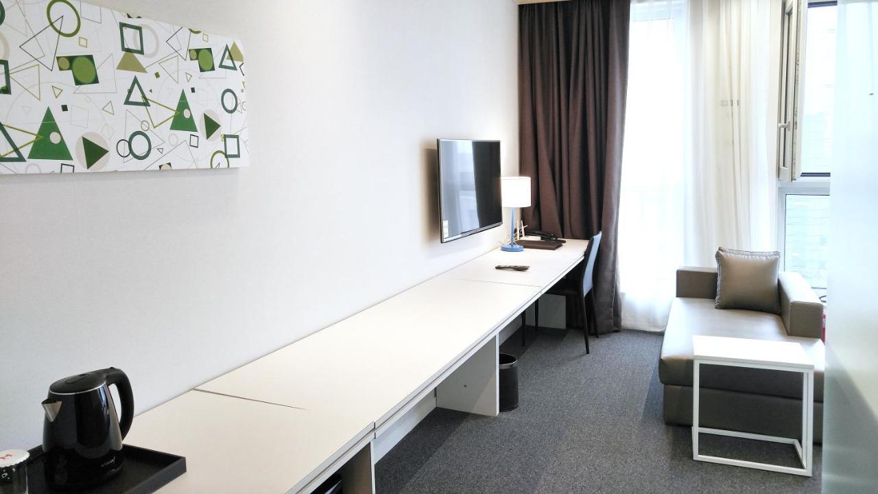 Grand City Hotel Changwon Extérieur photo