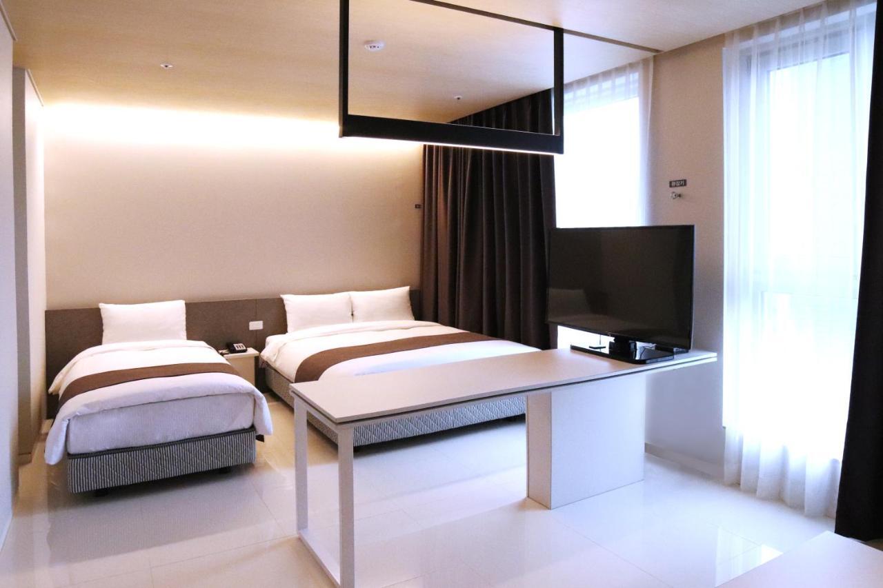 Grand City Hotel Changwon Extérieur photo